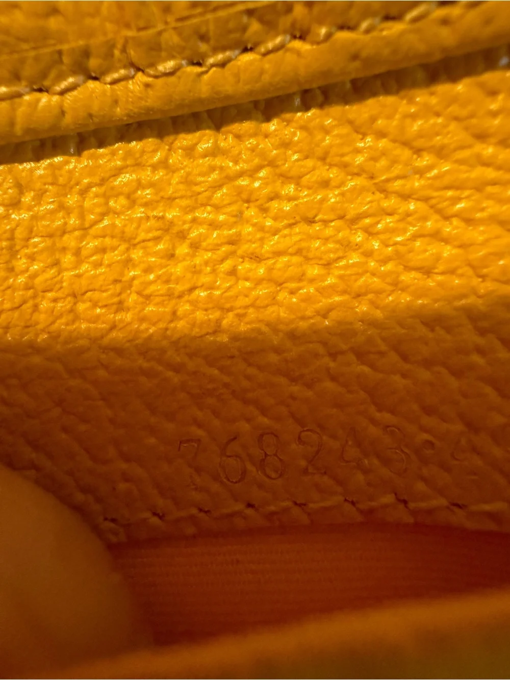 Gucci men wallet beige with yellow trim
